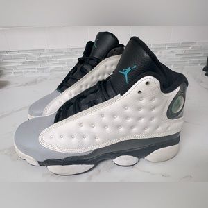 Jordan 13 retro “Barons hologram”